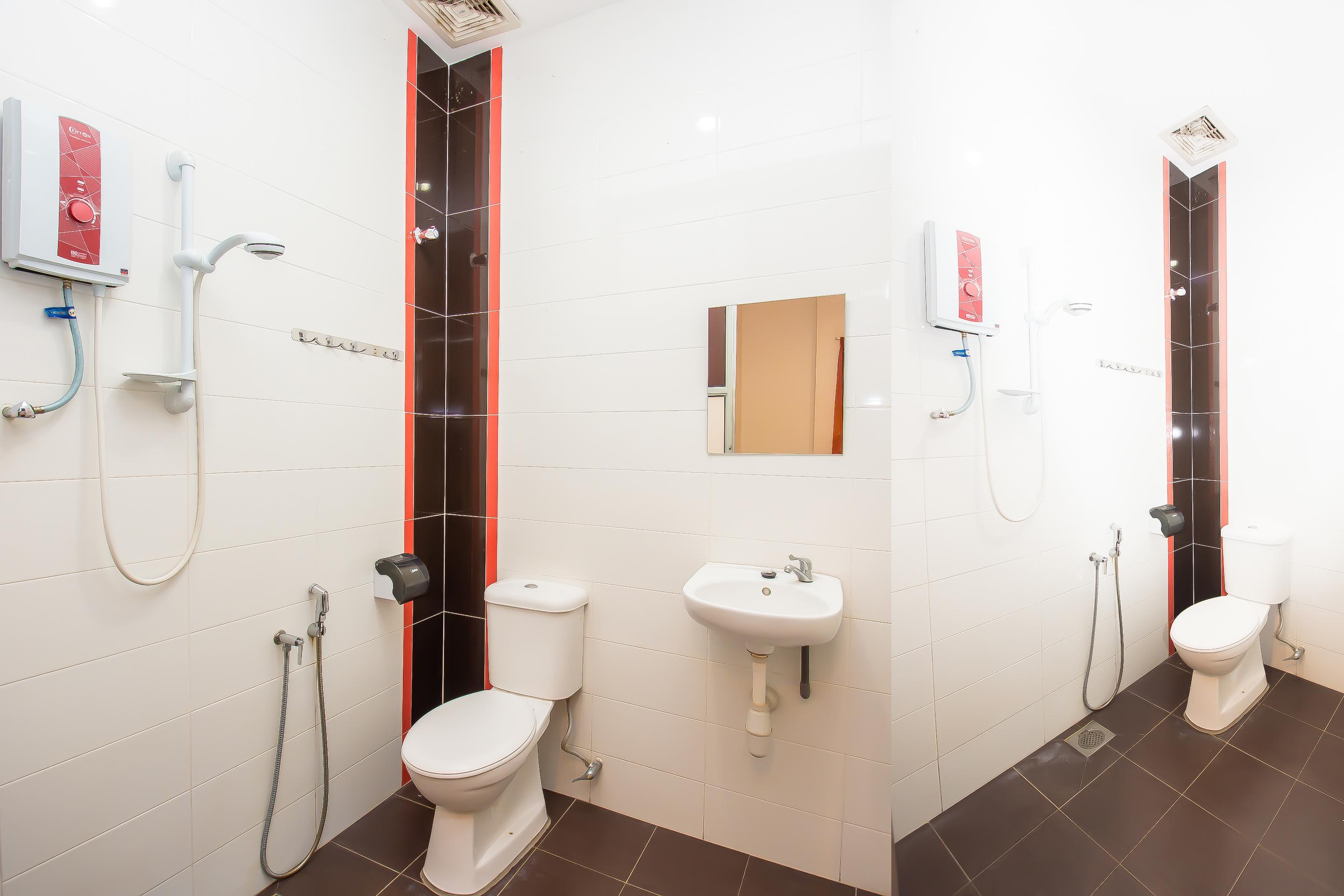 Oyo 582 Hotel Walk Inn Kampong Pasir Puteh  Экстерьер фото