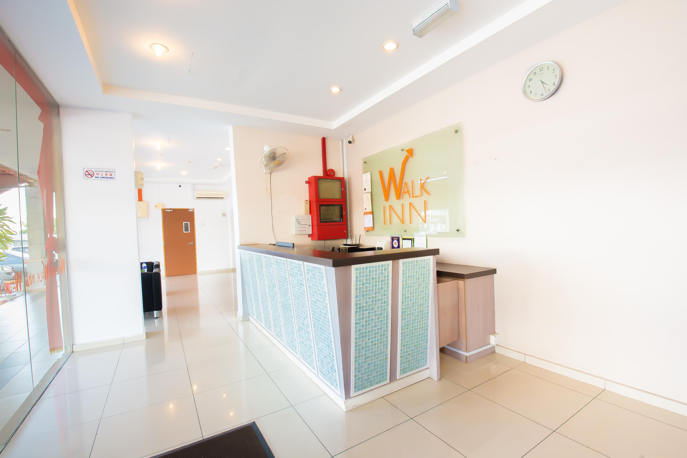 Oyo 582 Hotel Walk Inn Kampong Pasir Puteh  Экстерьер фото