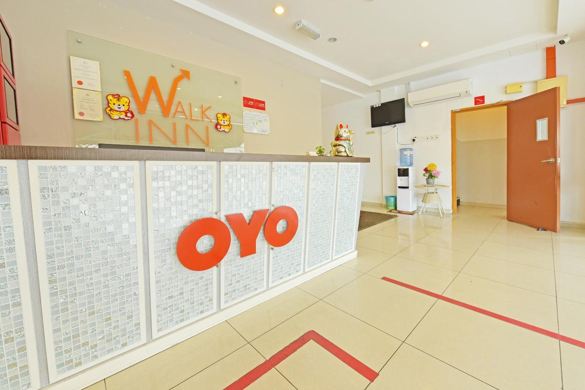 Oyo 582 Hotel Walk Inn Kampong Pasir Puteh  Экстерьер фото