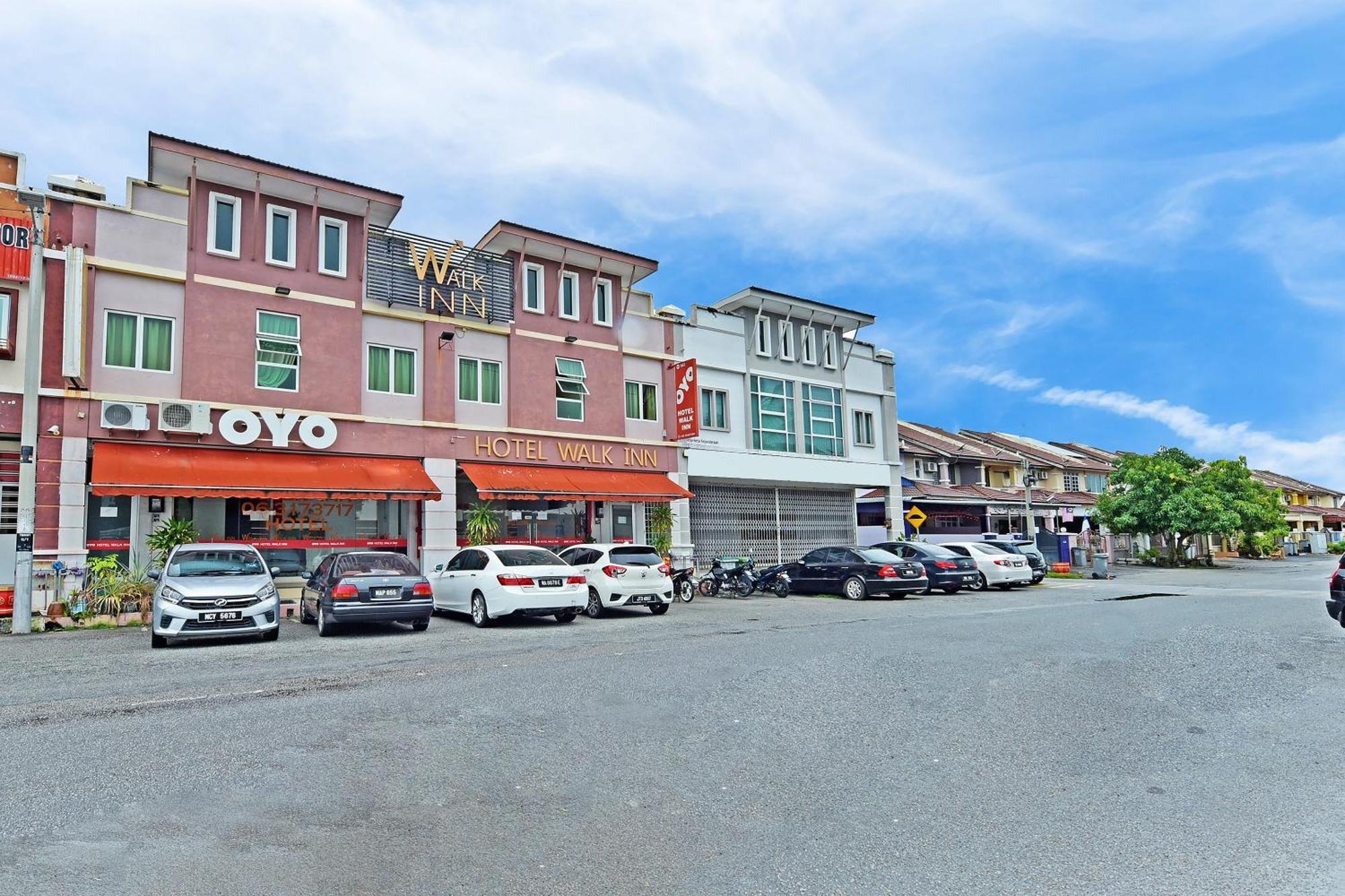 Oyo 582 Hotel Walk Inn Kampong Pasir Puteh  Экстерьер фото