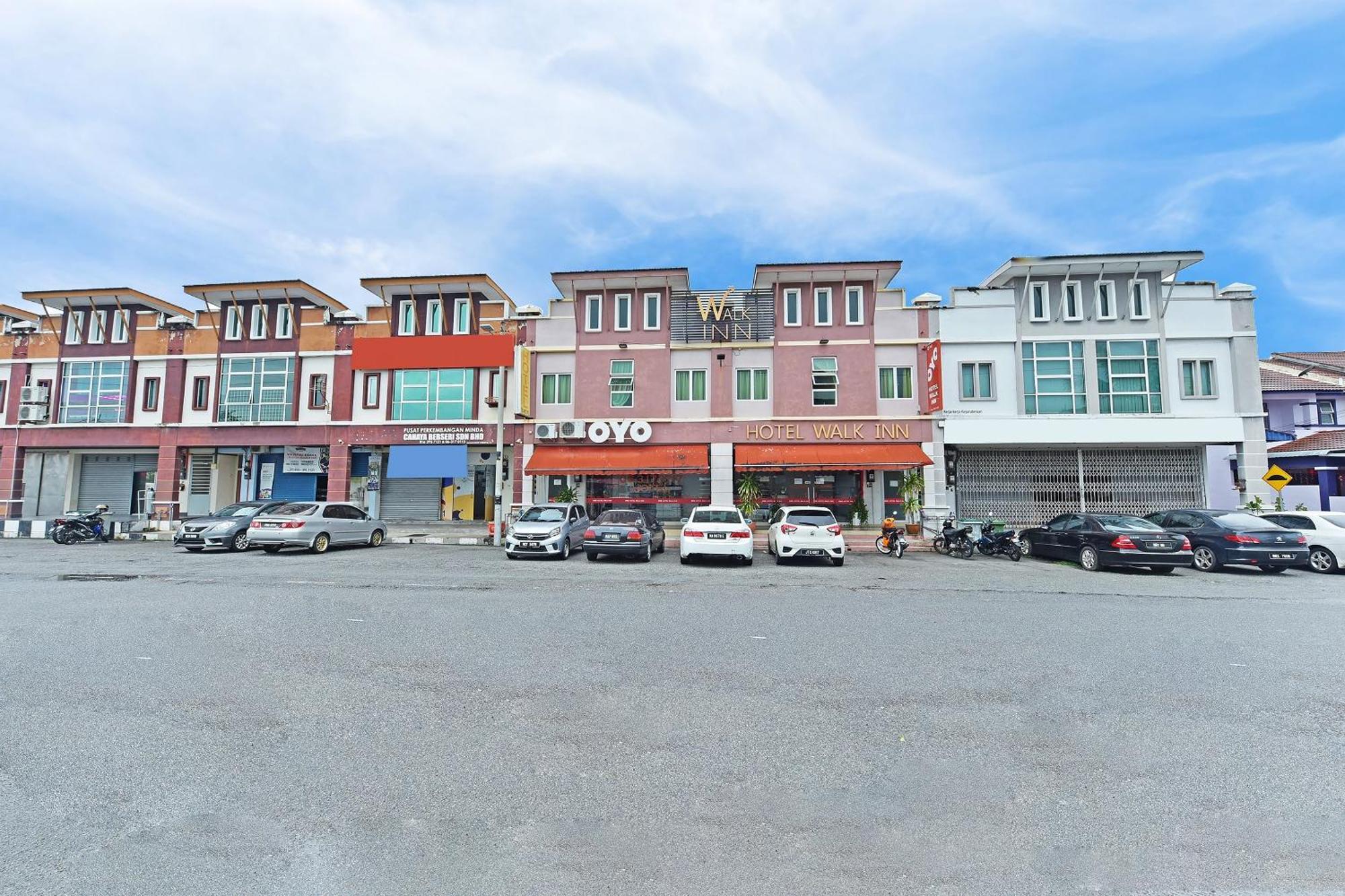 Oyo 582 Hotel Walk Inn Kampong Pasir Puteh  Экстерьер фото