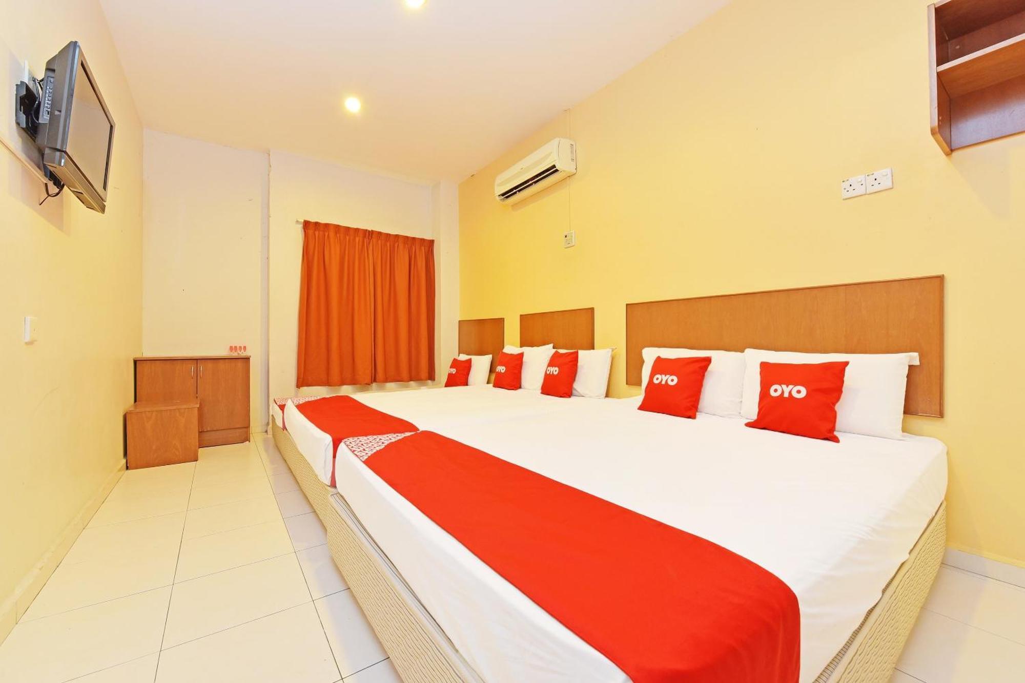 Oyo 582 Hotel Walk Inn Kampong Pasir Puteh  Экстерьер фото